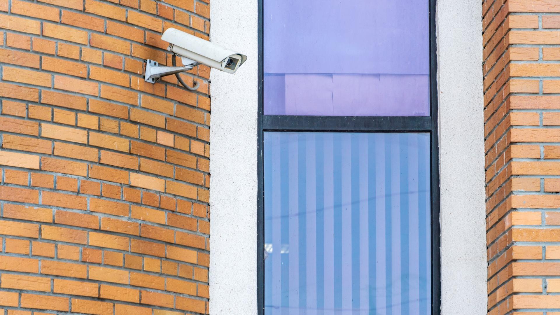 Place Your CCTV Camera Near Windows and Blind Spots