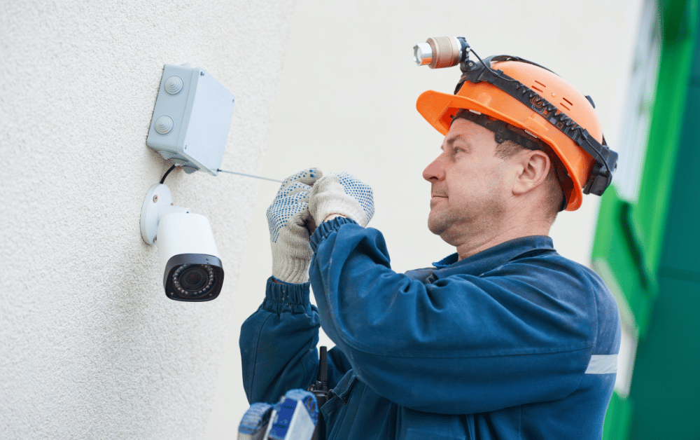 Cloud Surveillance vs. Traditional CCTV